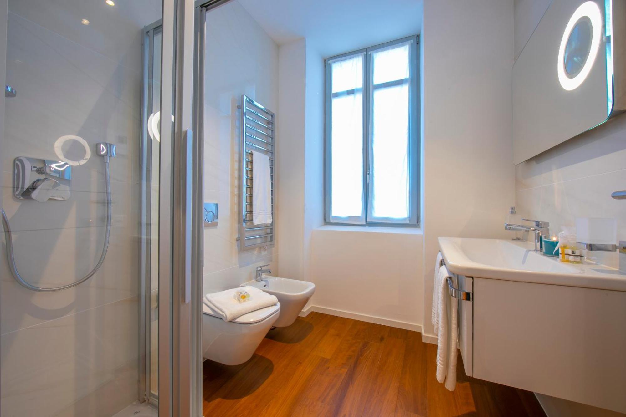 Star Of Lugano - Happy Rentals ภายนอก รูปภาพ