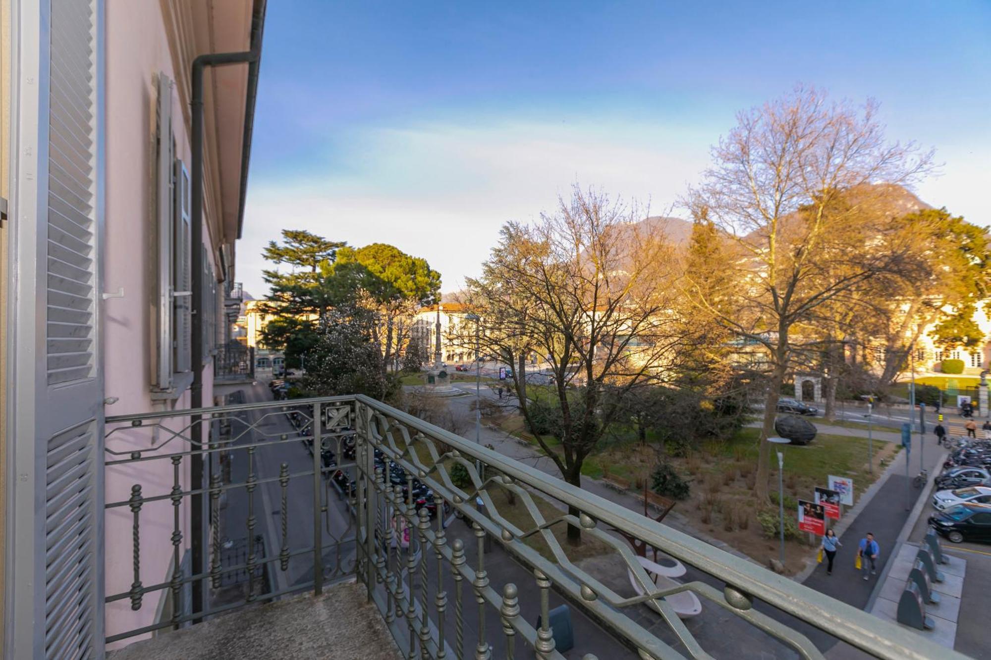 Star Of Lugano - Happy Rentals ภายนอก รูปภาพ